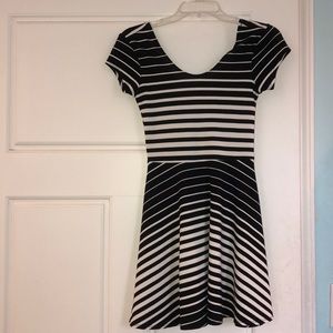 Adorable black and white striped dress